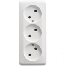 Розетка 3К без шторок 16А 250B Белая Schneider Electric Этюд  PA16-009B