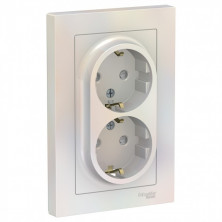 Розетка двойная Schneider Electric Atlas Design со шторками, в сборе, жемчуг ATN000426
